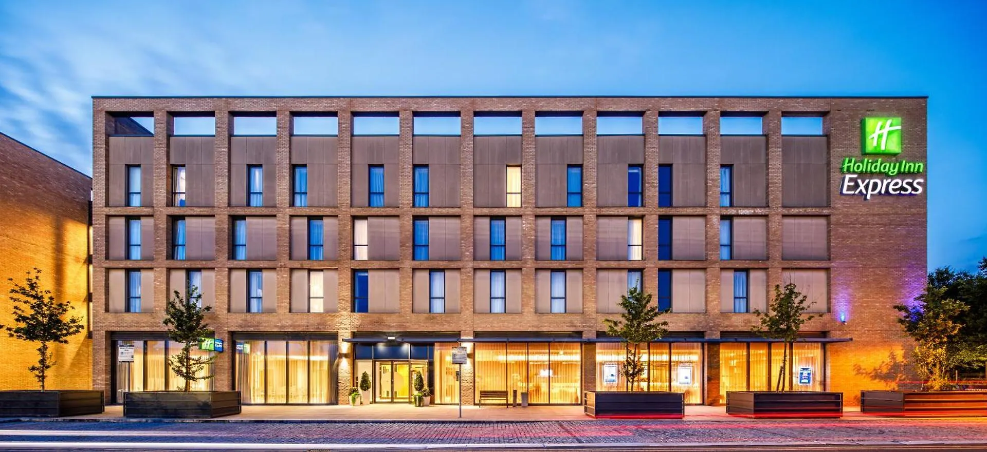 Holiday Inn Express London - Excel By Ihg 3*,