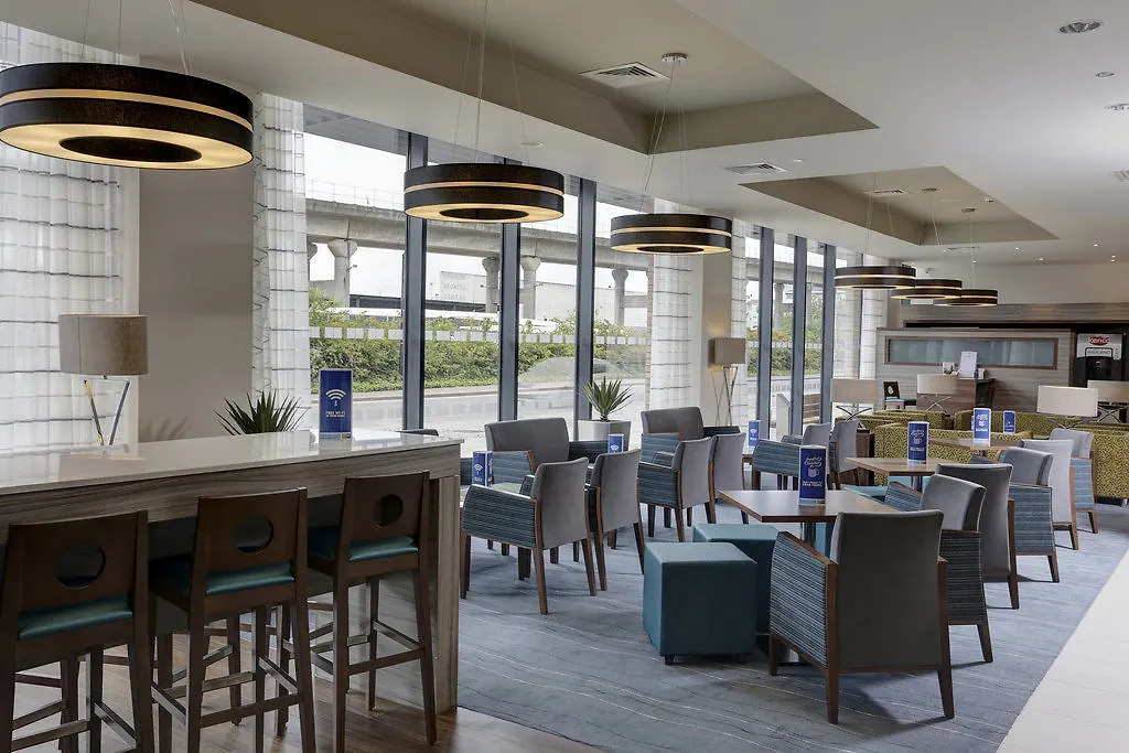Holiday Inn Express London - Excel By Ihg 3*,