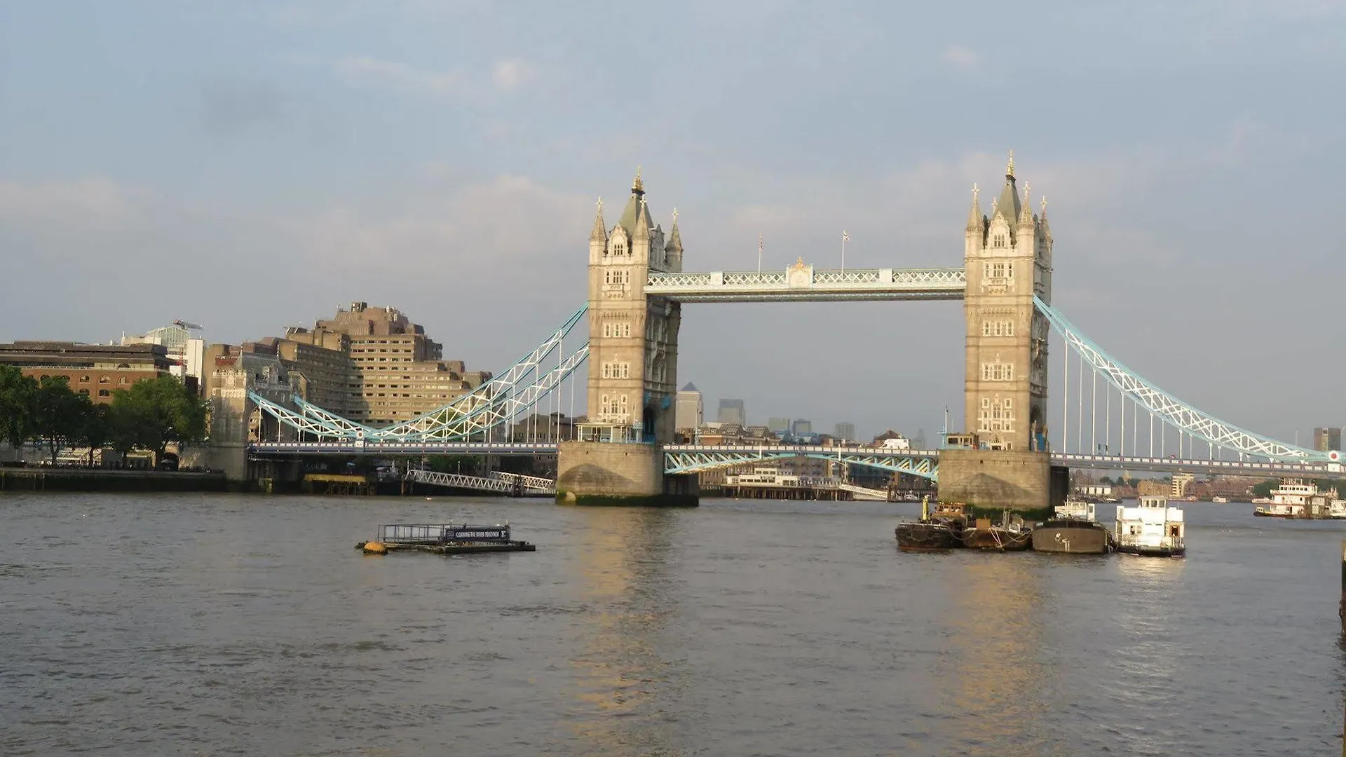 Holiday Inn Express London - Excel By Ihg