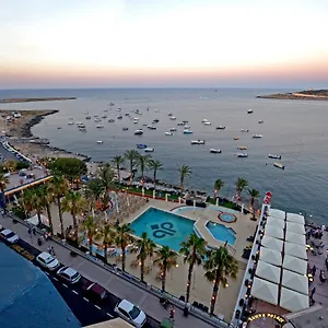 Qawra Palace & 4* St. Paul's Bay